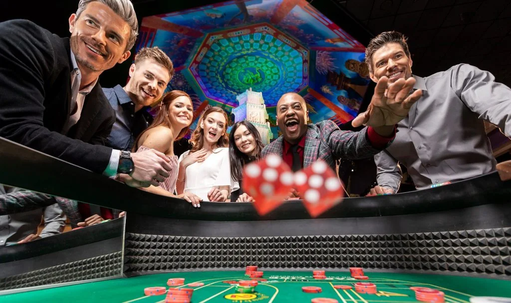 Meja roulette dan suasana kasino digital